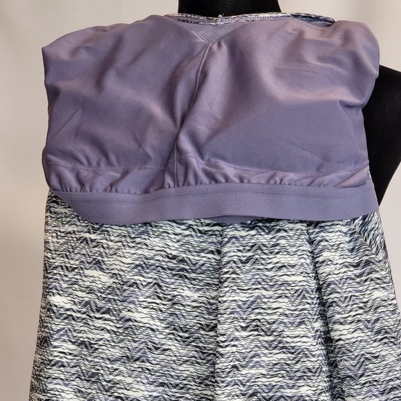 MPG Travel Dress - Picture 9 of 10